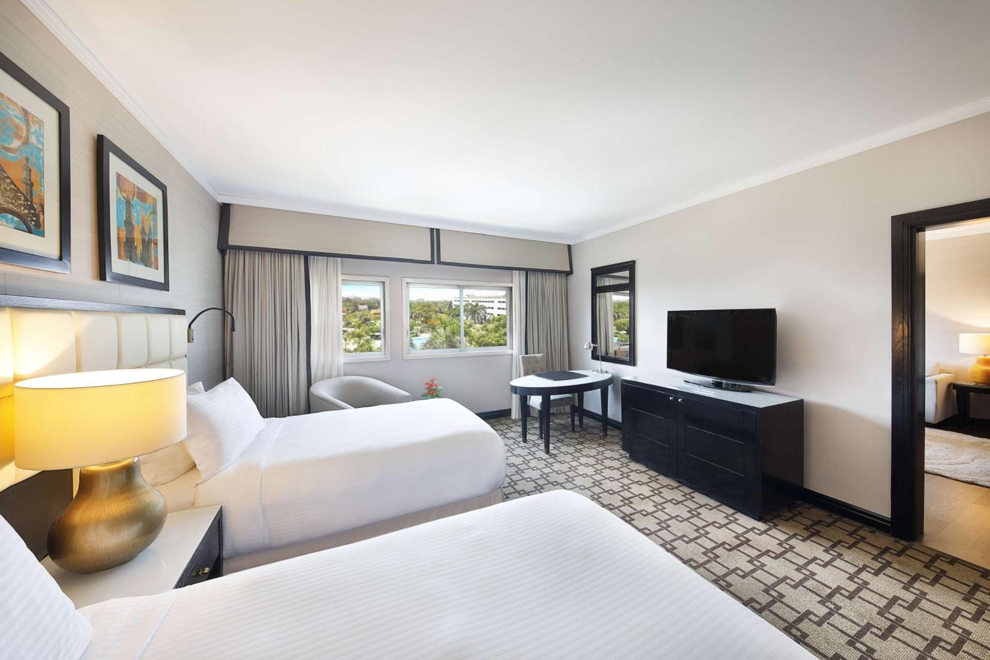 Hilton Cairo Heliopolis Hotel Bagian luar foto