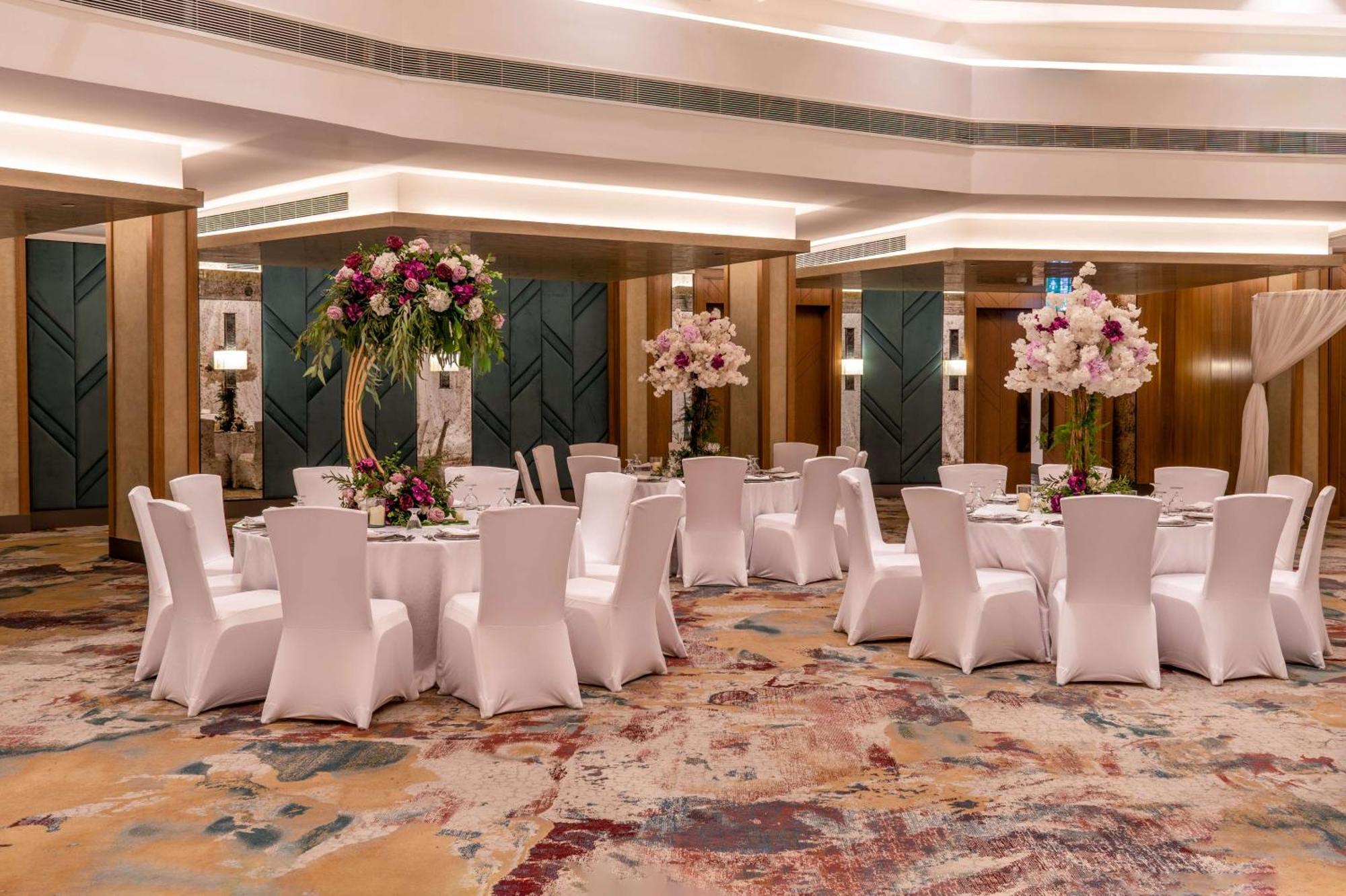 Hilton Cairo Heliopolis Hotel Bagian luar foto The ballroom