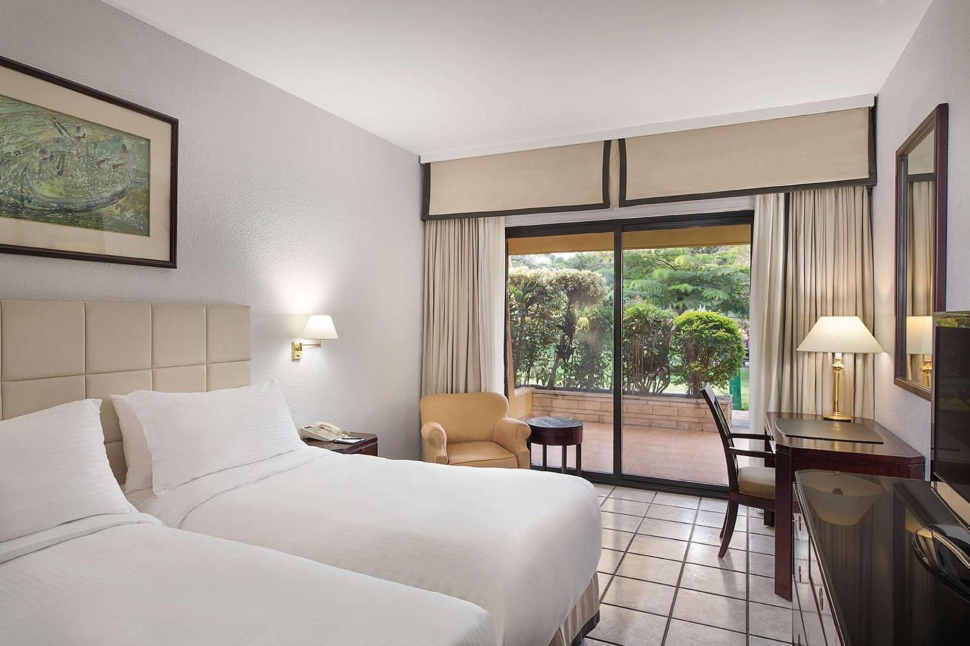 Hilton Cairo Heliopolis Hotel Bagian luar foto
